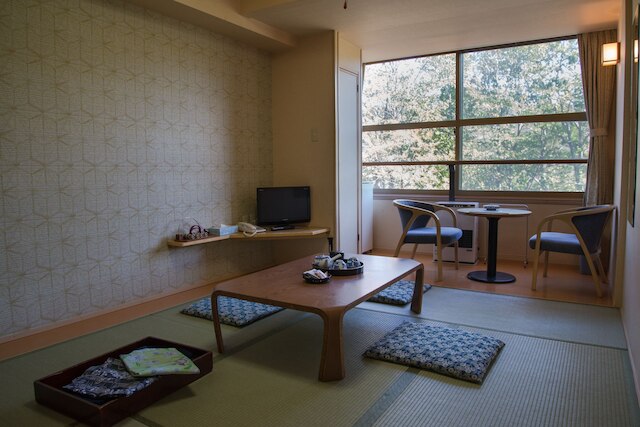 深山の庵 いわい