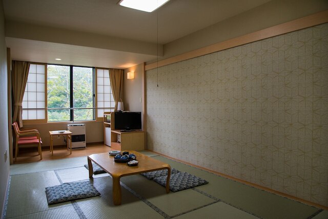 深山の庵 いわい