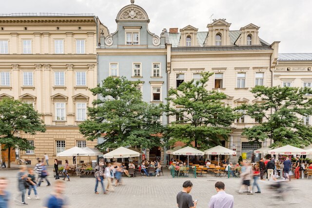 OK メイン スクエア アパートメンツ