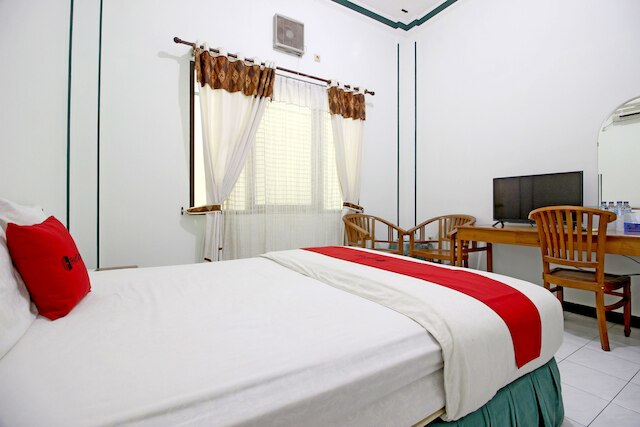 レッドドアーズ ニア XT スクエア ジョグジャカルタ