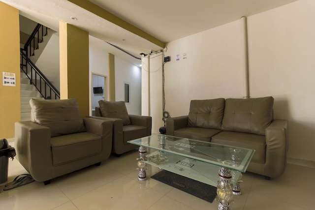 レッドドアーズ ニア パレンバン トレード センター