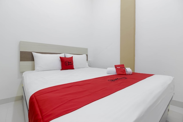 レッドドアーズ ニア パレンバン トレード センター