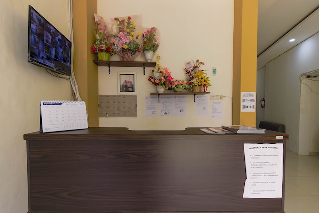 レッドドアーズ ニア パレンバン トレード センター