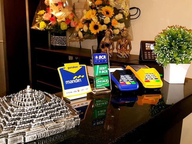 サンライズ ホテル ジョンボル