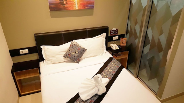 サンライズ ホテル ジョンボル