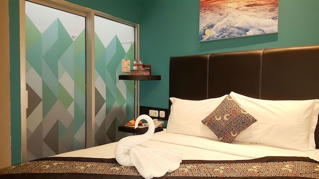 サンライズ ホテル ジョンボル