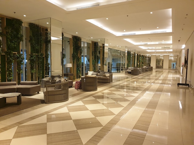 コスミー タングリン アパートメント