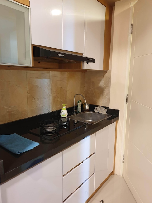 コスミー タングリン アパートメント