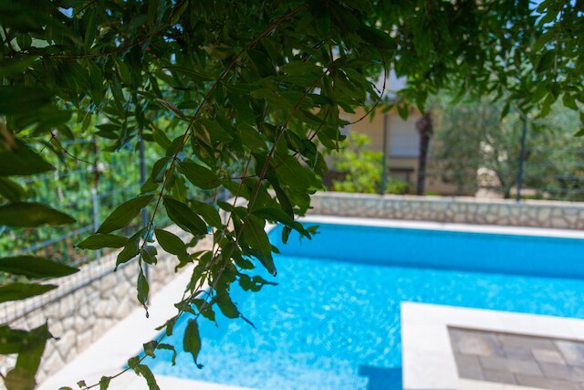 アパートマニ ティナ