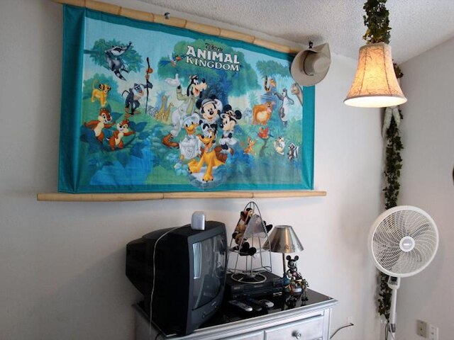 4 ベッドルーム 3 バス ホーム イン インディアン クリーク バイ CV-2673