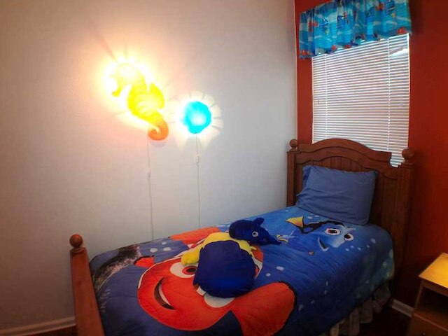 4 ベッドルーム 3 バス ホーム イン ウィンザー パームス バイ CV-8112