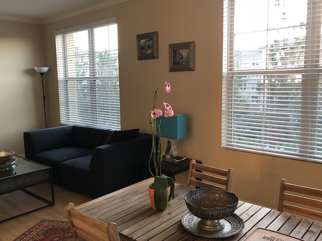 アーバインのスペクトラム センターにあるリゾート スタイルのラグジュアリーなベッドルーム 2 室、スイート