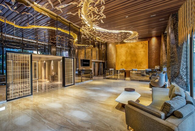 モラゼン・スラバヤ