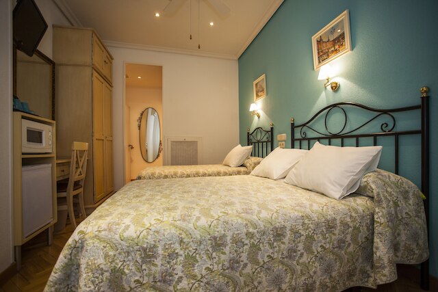 アヴァ ルームズ