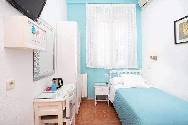 ホスタル ロス アルペス