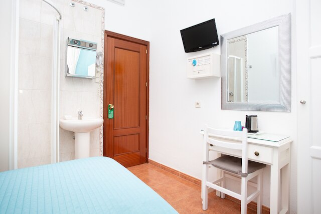 ホスタル ロス アルペス