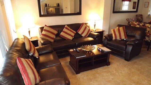 Ov2644 - エメラルド アイランド - 3 ベッド 2.5 バス タウンホーム