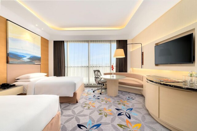 ダブルツリー バイ ヒルトン アフマダーバード