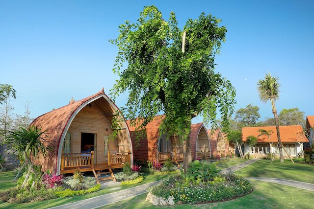 ブカル サリ ヴィラス ウルワツ