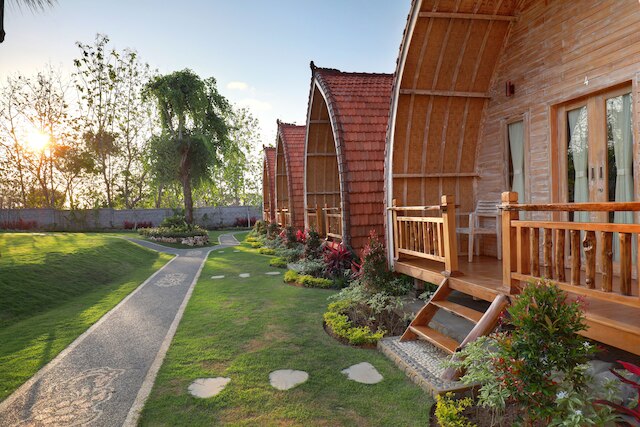 ブカル サリ ヴィラス ウルワツ