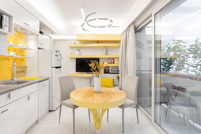 アクロポリス スイーツ 2 - ホェア エルス イン アテネ