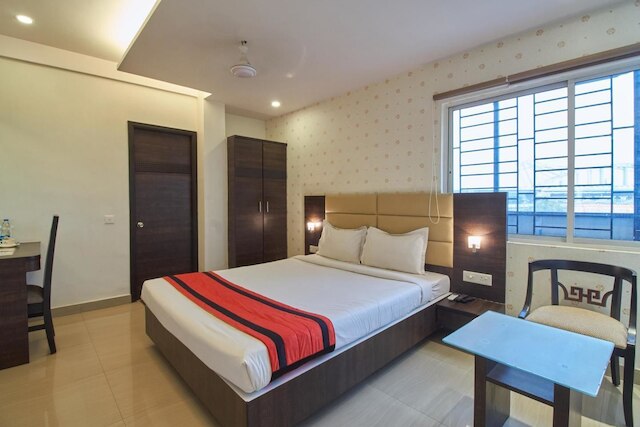 ホテル クレスト イン