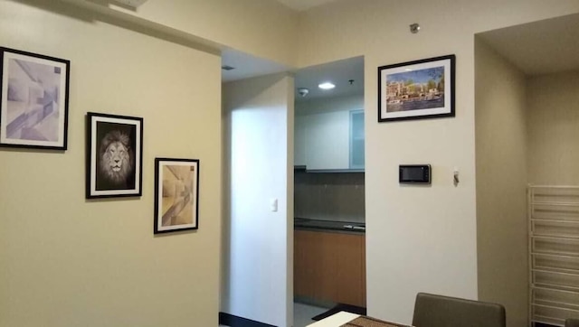 コンド アパートメント イン マクタン ニュータウン