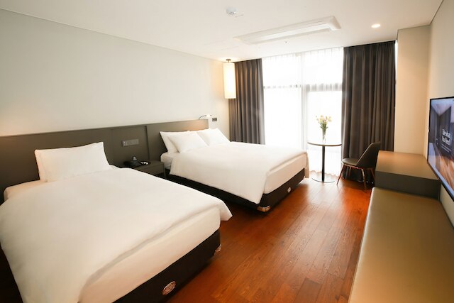 ウェスタンライフ ホテル