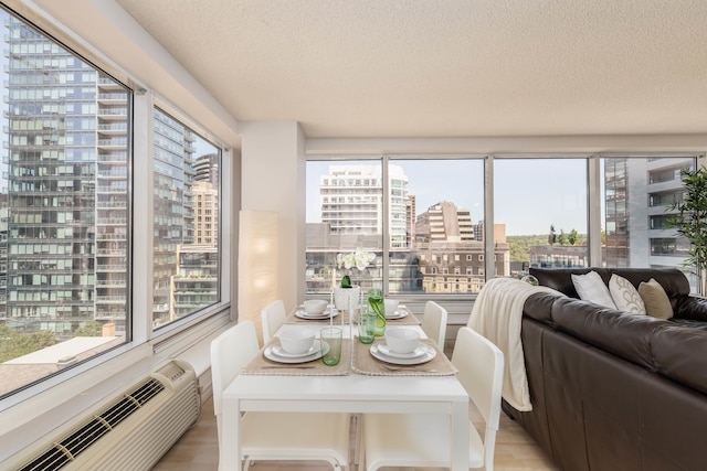 コーナー スイート - ヨンジ & ブロア