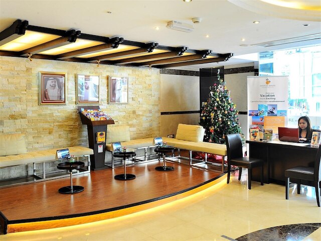 シグネチャー イン デイラ - 無料駐車場