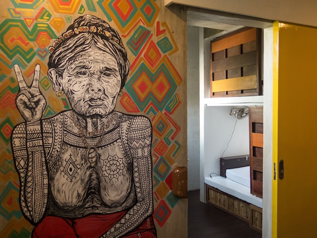 ハピネス ホステル エル ニド