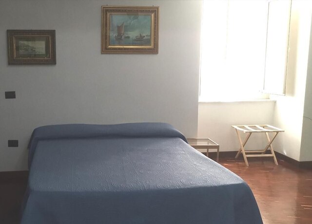 パラッツォ カラファ デッラ スピナ - シャルム