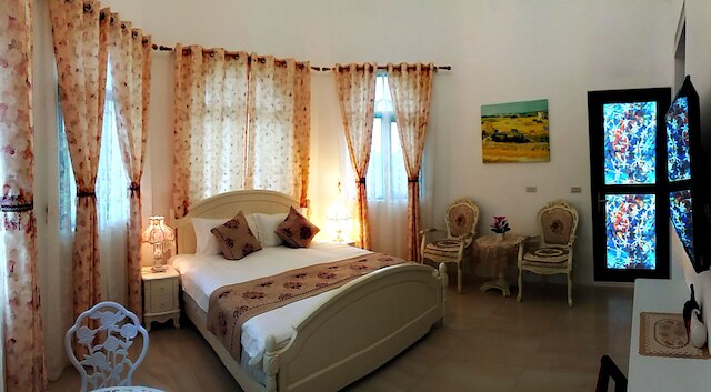 ジハク ホームステイ (吉哈克莊園民宿)