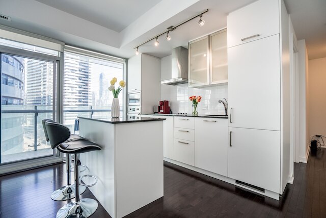 アーイラ スイーツ アット 65 ブレムナー ブールバード