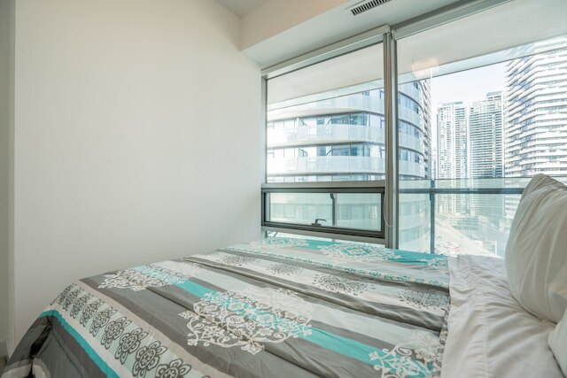 アーイラ スイーツ アット 65 ブレムナー ブールバード