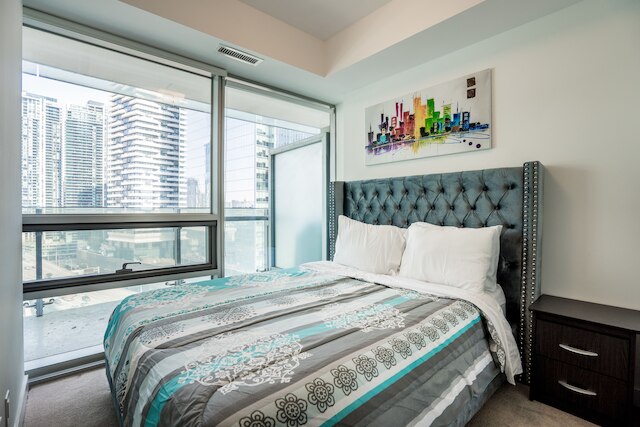 アーイラ スイーツ アット 65 ブレムナー ブールバード