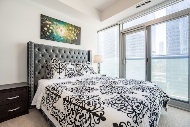 アーイラ スイーツ アット 65 ブレムナー ブールバード