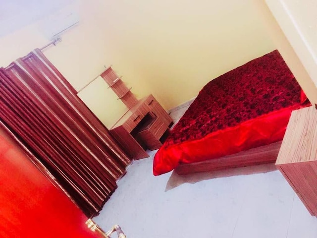 ザーラ アパートメンツ