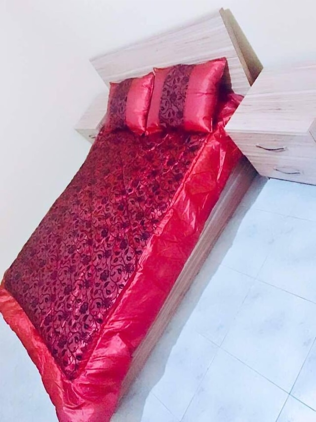 ザーラ アパートメンツ