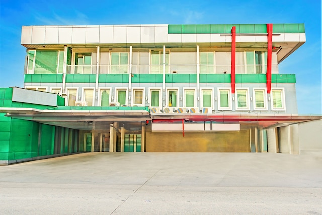 タウンハウス OAK マカティ マニラ ニア PNR パサイ エバンジェリスタ フォーマリー VIP スイーツ