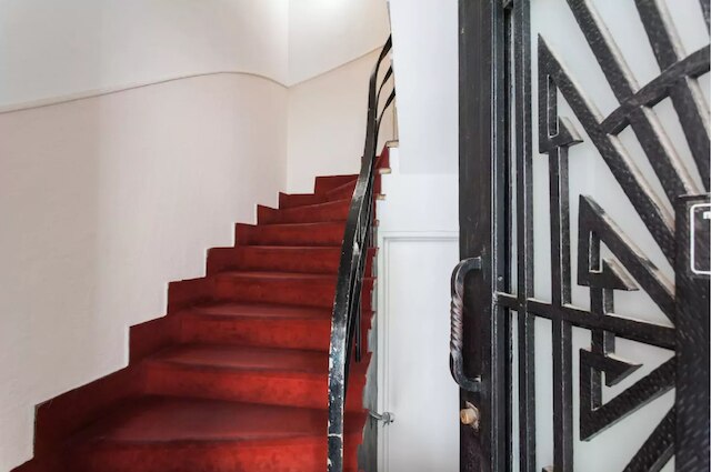 ネフィリアズ アート ハウス アンダー ザ アクロポリス