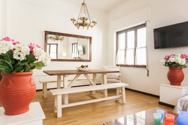 ネフィリアズ アート ハウス アンダー ザ アクロポリス