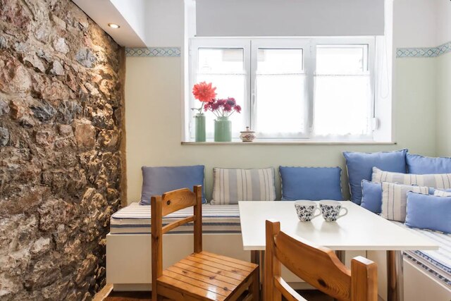 ネフィリア バック トゥ トラディション イン ザ ハート オブ プラカ