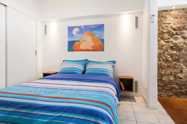 ネフィリア バック トゥ トラディション イン ザ ハート オブ プラカ