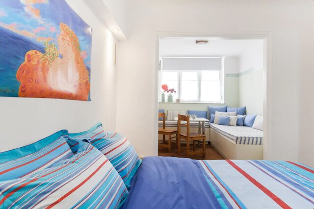 ネフィリア バック トゥ トラディション イン ザ ハート オブ プラカ