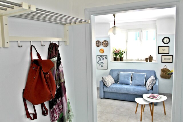 ネフィリア アンダー ザ アクロポリス イン ザ ハート オブ プラカ