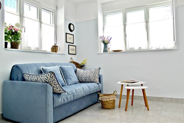 ネフィリア アンダー ザ アクロポリス イン ザ ハート オブ プラカ