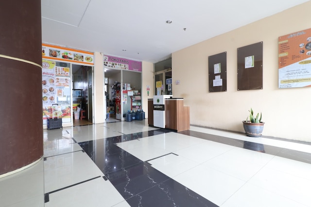 ザ スイーツ メトロ アパートメント - キング プロパティ