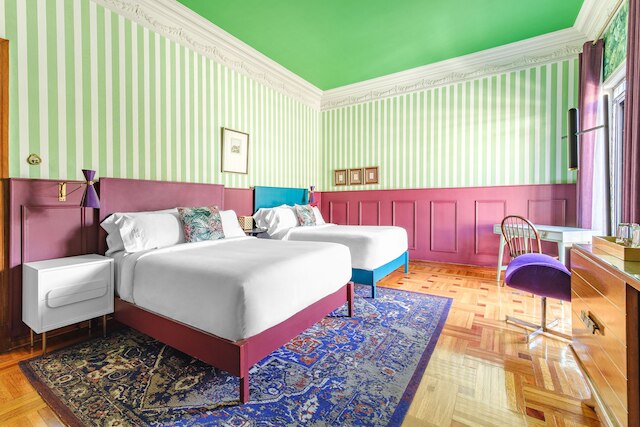 パグ シール ポランコ アナトーレ フランス