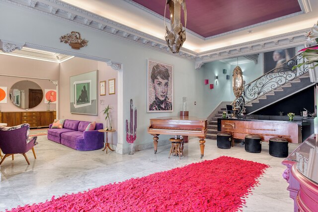 パグ シール ポランコ アナトーレ フランス